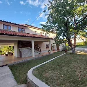https://sobe-ivancica.primorje-gorskikotar.com